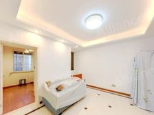 房主外地发展急售 万达周边 精装2室少住 钥匙在手随时看房