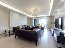 中建南湖壹号大别野,看中砍价 小区舒适管理良好,拎包入住 。