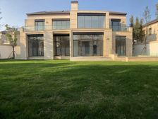 华漕金丰国际商务区,法式干挂石材,南进门集中南花园占地一千五