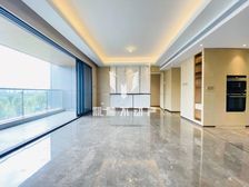 双阳台精装套三!小区性价比较高!麓湖浔岭朝南大平层!