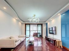 四期中间一排,带车位另算价格好谈,东区社区品质好。