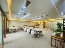 中关村 E世界财富中心500平 单价4元 随时看房 随时入驻