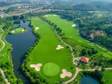 聚龙小镇 精装两房送车位 总价42万 环境好 看房方便