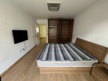 烫金地段,霸王户型,就是主打少有,接受置换,已装电梯,急售