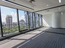 新区和枫科创园200平 带隔断停车方便 租金低无中介费