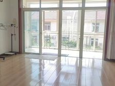 温泉 大院子三层别墅 四居两厅两卫