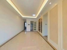 急售包税 次新房 签约送全屋家私家电 带车位 价可谈随时看