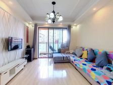 信和御龙山 中阶费5000 看人工湖 .精装套三家具家电全齐