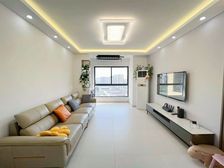 象屿嘉园前排全新装修三开间朝南纯边户三居室 价格可谈 满五年