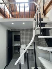 西城 什刹海 复式二层 精装修 平房 厨房卫生间马桶 有天窗