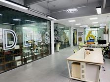 布衣港创意园1355方直播装修 拎工具直接开播 免中介费