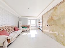 财信圣堤亚纳小区诚心出售,房型方正通透,采光好!