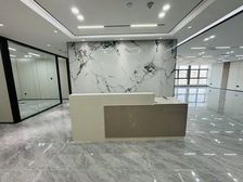 地铁口精装403平6+38人工区 自控西向 全配家具