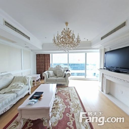 东海路9号 5室2厅3卫 电梯房 精装修312平米