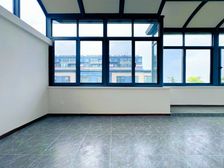 叠加别墅 带车位 刚装修没有做过人新房出售小区品质高,物业好