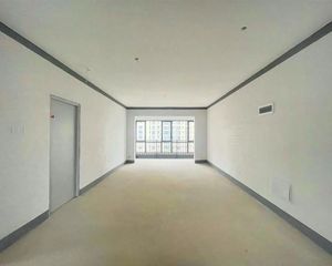 建工内部房 象山国际 南北四房 东边户 一期随时过户