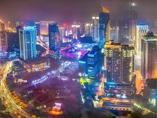 观音桥商圈,香港置地启元,豪装板式大平层,朝中庭居家安静