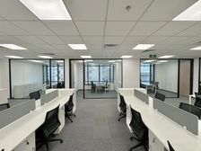 杨树浦路!东外滩板块!500平!可免费定制装修!面积多套可选