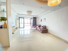 佛奥湾 三房 装修保养新 直接可拎包入住