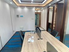 中国凤凰大厦 108平 特价每月9800元 带家私