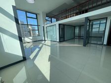 岐山路地铁口 超高举架 360平 年16万 精装带隔断