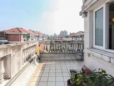 板式两房两厅,赠送大露台,业主诚信置换