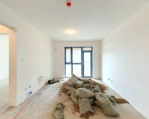 白菜价 师范大学地铁入园 配套成熟 交通便利