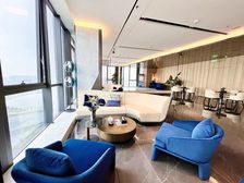 金牛区向荣中心精装带家具12个隔间+32个工位
