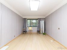 A(业主出国急售,看房方便)一梯两户,带30平米地下室。