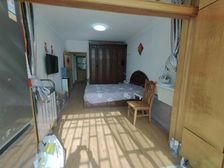 这套1楼值得看,采光很好!全明全亮 业主急售 价格好谈随时看