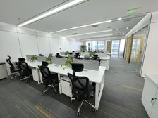 双井商圈 百环大厦 精装修带家具 户型方正 双面采光 特价