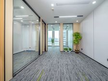 免佣招租 新世界中心 117平方 2个隔间