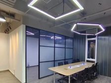 朝阳路兴隆公园东门 德创文化大厦94平精装遗留带家具出租