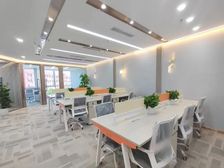 长安街沿线 财源国际 正对电梯间 精装修带家具邻中海广场