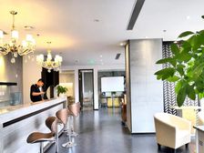 东三环劲松地铁口|华腾大厦|380平米办公室出租|东南向空房