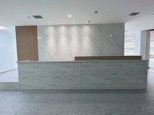 上地 清河 正对电梯 精装修写字楼600平 大门头优惠可谈