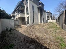 绿地朱家角1号(18 4室2厅3卫 毛坯 898万元