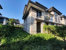 (联排边套 150平大花园)(双车位 满五年 带独立电梯井)
