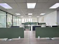 联合大厦 精装修 带家具 高区 地标建筑 采光好 特价