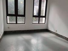空间布局合理,和谐有序,清新空气自由穿行!