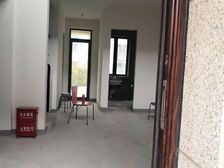 新出鹭居联体别墅,南进门花园大,靠近红房子医院,随时看房