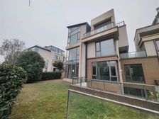 (三开间朝南 边套大花园)(带双车位,180平露台)