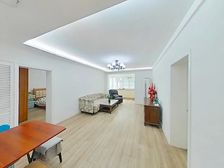 在新天地!1100W可入手大3房!朝南边套全明户型!采光好!
