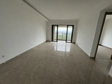 高铁站,富力天禧,全新装修未入住四房两卫,看江景,仅售56万