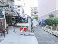 新普陀+梅陇,赠送100㎡大露台。