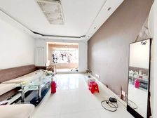 云龙万达旁地铁口 绿地六期三室 电梯供暖