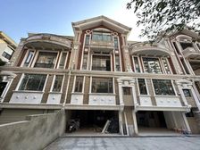 超性价比 绿湖豪城临水别墅 上下四层 带院子 诚心出售 可谈