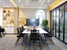 洞泾 工位出租599包含水电网物业费 停车方便