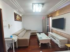 中间费共1%,2房75平240万,房东急卖,看房有钥匙