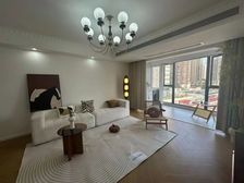06品质小区 板式电梯 高区 两梯两户 南北通透 有产权车位